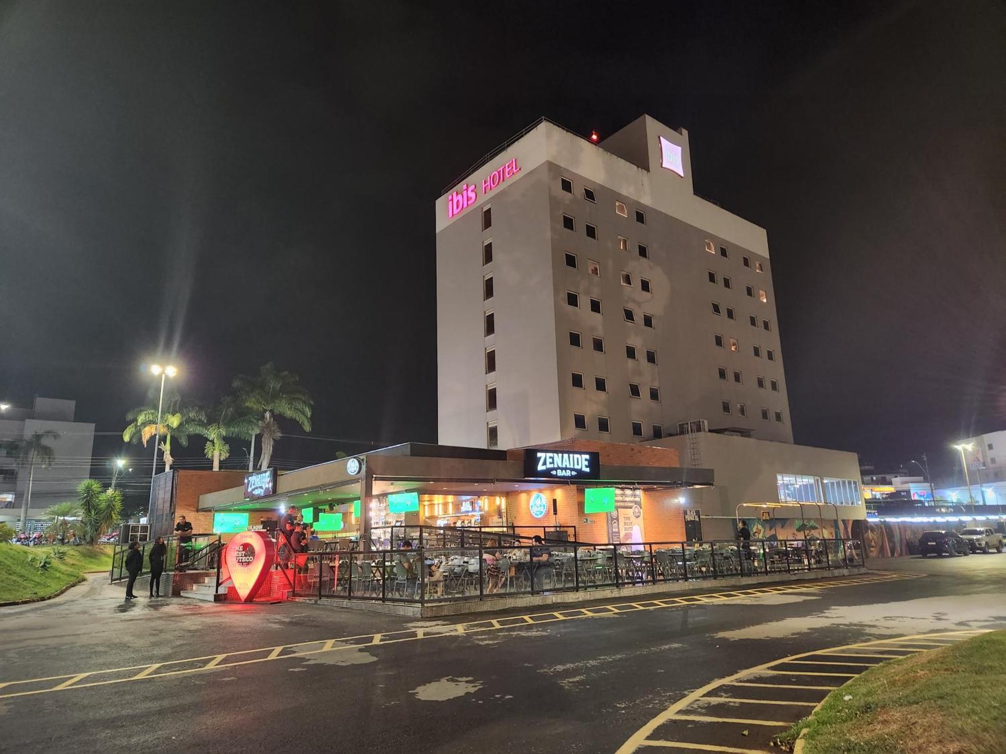 Ibis Montes Claros Shopping Ξενοδοχείο Εξωτερικό φωτογραφία